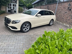 Bild des Angebotes Mercedes-Benz E 200 E 200 d Leder Radio Klima Multi Freispr. P
