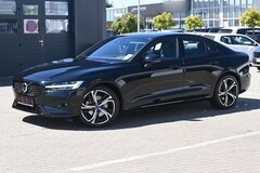 Bild des Angebotes Volvo S60 B4 Plus Dark*LED*PANO*STHZ*H&K*360*QI*19"