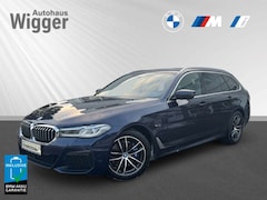 Bild des Angebotes BMW 530 e xDrive touring/M Sport/HUD/AHK/Panorama