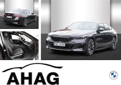 Bild des Angebotes BMW i5 xDrive40 Navi Tempom.aktiv Panoramadach Bluetooth