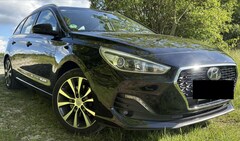 Bild des Angebotes Hyundai i30 Kombi 1.6 CRDI YES!+