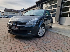 Bild des Angebotes Renault Clio III Edition Dynamique Ahk  8 Fach Klima