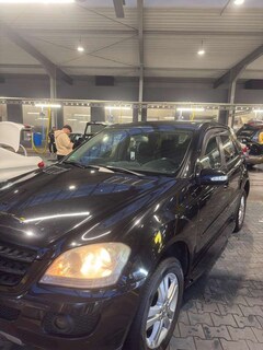 Bild des Angebotes Mercedes-Benz ML 320 CDI 4Matic 7G-TRONIC