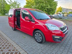Bild des Angebotes Peugeot Partner Active Tepee mit *12 Monate Garantie*Kamera*Navi*