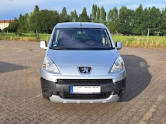 Bild des Angebotes Peugeot Partner Partner Tepee Diesel mit Rollstuhlrampe /Extrasitz