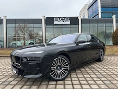 Bild des Angebotes BMW 740 d xDrive M Sport TV,Aut.Tür,SkyL,B&W,Luft