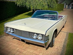 Lincoln Continental Cabrio 4 Door | SUICIDE DOORS | V8 Big Block