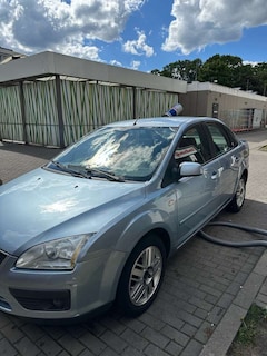 Bild des Angebotes Ford Focus 2.0 16V Ghia