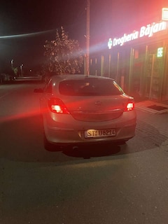 Bild des Angebotes Opel Astra 2.2 DTI Coupe Edition 90 Jahre Bertone
