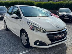 Bild des Angebotes Peugeot 208 Signature *KLIMA*TEMP*NAVI*SHG*5-TRG*