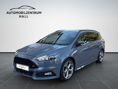 Ford Focus Turnier ST Recaro NAVI CAM XENON TEMPO SHZ