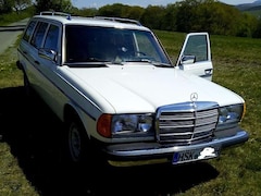 Bild des Angebotes Mercedes-Benz Baureihe 123 300 TD Turbo