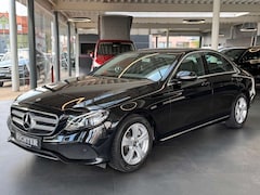 Bild des Angebotes Mercedes-Benz E 250 Avantgarde Kamera/Schiebedach/LED/Leder/