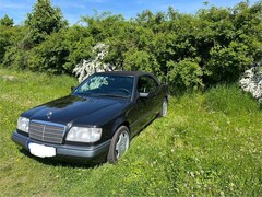 Bild des Angebotes Mercedes-Benz 220 W124