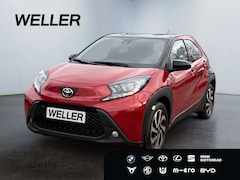 Bild des Angebotes Toyota Aygo X Team D *ACC*Kamera*CarPlay*SHZ*Bi-Tone*DAB*