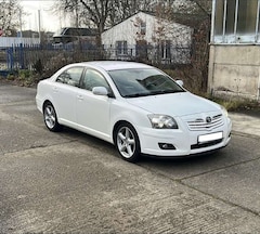 Bild des Angebotes Toyota Avensis 2.0 TD linea terra