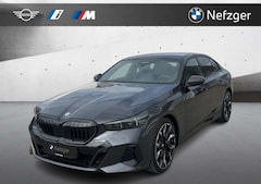 Bild des Angebotes BMW 540 d xDrive M Sport Leder B&W HUD Panorama Park-Assis