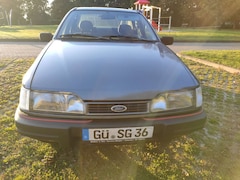 Bild des Angebotes Ford Sierra 1,6 i mit Hub-Schiebedach