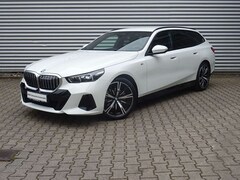 Bild des Angebotes BMW 520 d Tour. M Sport DriveAssistPro 360° HuD AHK