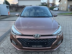Bild des Angebotes Hyundai i20 1.2 ACTIVE/KLIMA/SPURHALTEASSISTENT/GARANTIE