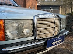 Bild des Angebotes Mercedes-Benz 200 W123 Pastellblau, 2.Hand, nur 88.000 Km!!!
