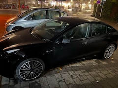 Bild des Angebotes Tesla Model 3 Model 3 Standard Reichweite Plus Hinterradantrieb
