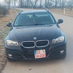 Bild des Angebotes BMW 318 3 Touring 318i TÜV STEUERKETTE NEU AHK