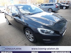 Bild des Angebotes Volvo V60 D6 AWD Plug-In Hybrid Momentum Klima Xenon Navi