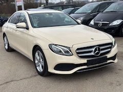 Bild des Angebotes Mercedes-Benz E 200 d AVANTGARDE Aut*Kam*Schiebedach*Navi*§25a