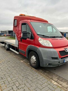 Bild des Angebotes Peugeot Boxer Abschleppwagen