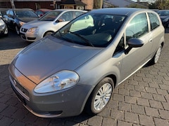 Bild des Angebotes Fiat Grande Punto 1.4 8V Dynamic KLIMA/PDC/ALU/ALLWET
