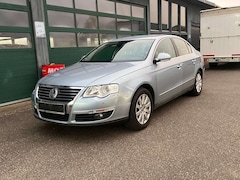 Bild des Angebotes VW Passat 2.0 FSI Highline Automatik PDC Tempomat Scheckheft