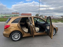 Bild des Angebotes Mercedes-Benz B 180 CDI *VOLLLEDER+REIFEN NEU*