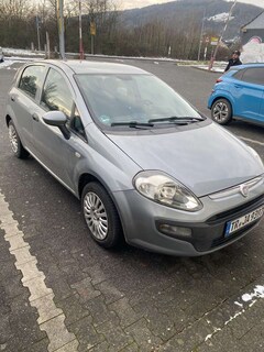 Bild des Angebotes Fiat Punto