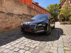 Bild des Angebotes Skoda Superb Combi Premium Edition 4x4