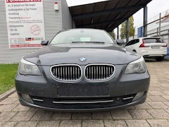 Bild des Angebotes BMW 550 i Lim. HUD/NV/AUT/LEDER/NAVI/XENON/STHZ/AHK