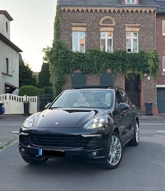 Bild des Angebotes Porsche Cayenne Diesel Platinum Edition Chrono Paket Panorama Voll
