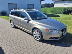 Bild des Angebotes Volvo V70 V70 D5 Geartronic Summum Inscription