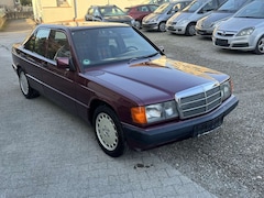 Bild des Angebotes Mercedes-Benz 190 E 1.8 Avantgarde rosso