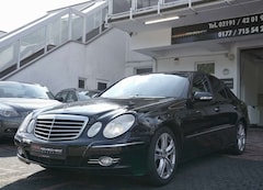 Bild des Angebotes Mercedes-Benz E 200 Limousine *COMAND *Sitzheizung *Navi *PDC