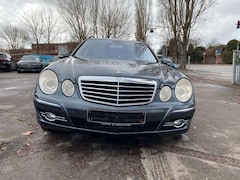 Bild des Angebotes Mercedes-Benz E 200 T K *Ava/Leder/Comand/PTS/AHK/Bi-Xenon/TÜV
