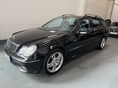 Bild des Angebotes Mercedes-Benz C 32 AMG T Modell *sehr selten* TÜV Neu*Leder*Aut.*PDC