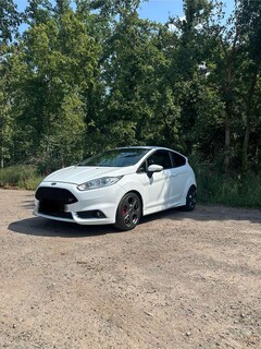 Bild des Angebotes Ford Fiesta 1.6 EcoBoost mit Leder-Sport-Paket ST