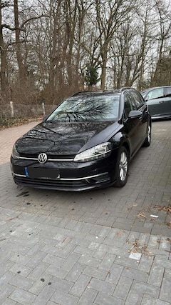 Bild des Angebotes VW Golf Variant 2.0 TDI SCR DSG Comfortline