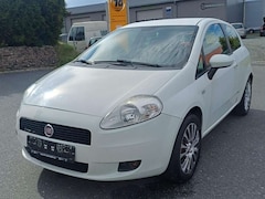 Bild des Angebotes Fiat Grande Punto 1.4 16V Racing,95PS,6Gang,Klima,CD,NSW,EFH