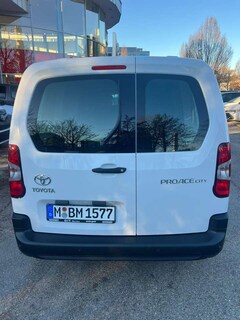 Bild des Angebotes Toyota Proace City Proace City Verso 1.2 Turbo L1 Combi