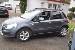 Bild des Angebotes Suzuki SX4 SX4 1.6 VVT 4x2 Comfort Dance Navi, AHK, 8x bereif