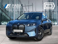 Bild des Angebotes BMW iX xDrive45 HA/KA LED Navi SHZ DAB