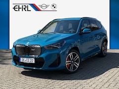 Bild des Angebotes BMW iX1 xDrive30 M Sportpaket Head-Up HK HiFi DAB