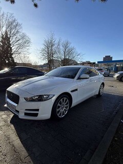 Bild des Angebotes Jaguar XE Jaguar XE 20d - TÜV NEU! Neue Bremsen + Motorlager
